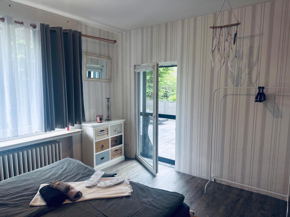 4 Zimmer 11 Personen Wohnung Garten Terrasse Grill 2 Badezimmer Wuppertal Zewnętrze zdjęcie