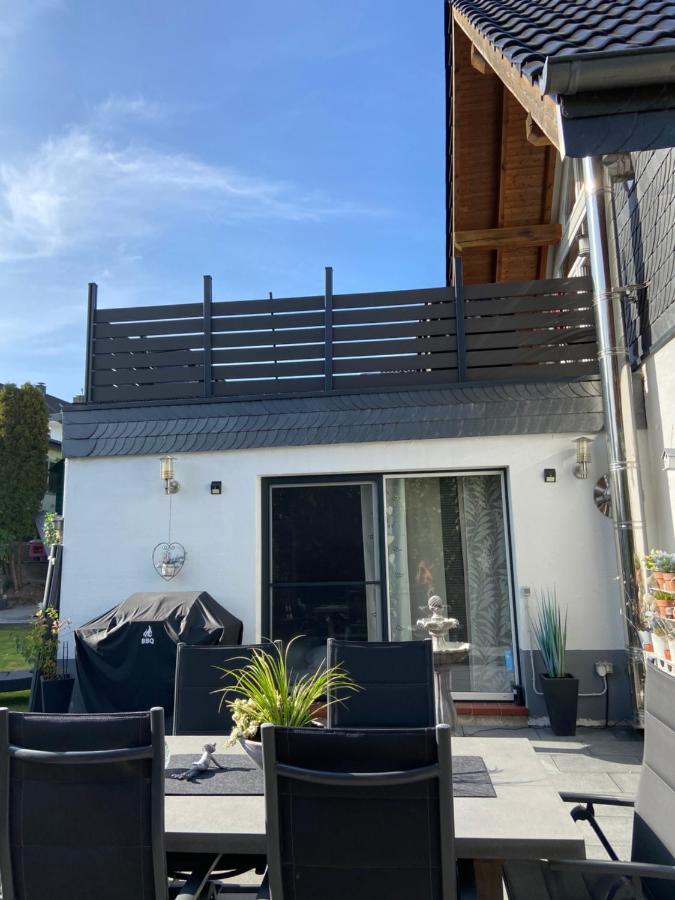 4 Zimmer 11 Personen Wohnung Garten Terrasse Grill 2 Badezimmer Wuppertal Zewnętrze zdjęcie