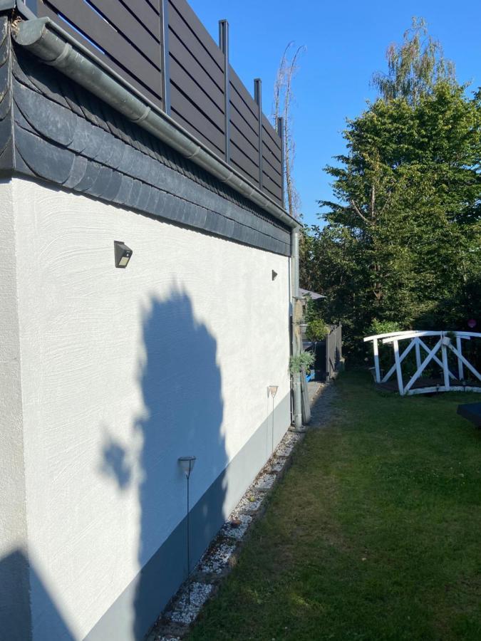 4 Zimmer 11 Personen Wohnung Garten Terrasse Grill 2 Badezimmer Wuppertal Zewnętrze zdjęcie