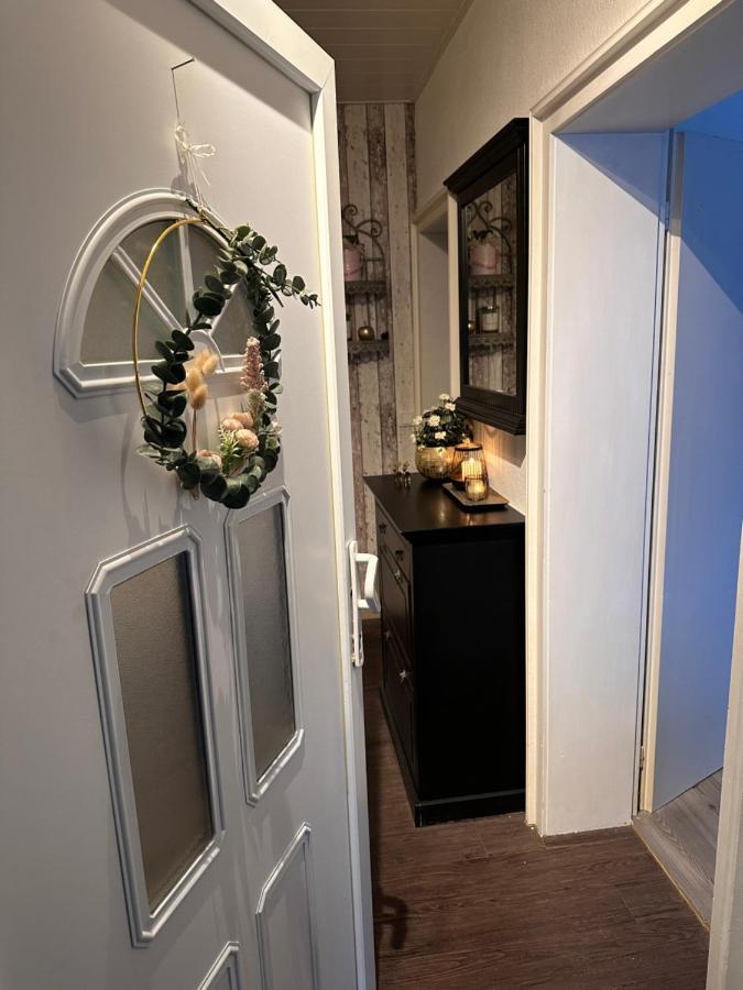 4 Zimmer 11 Personen Wohnung Garten Terrasse Grill 2 Badezimmer Wuppertal Zewnętrze zdjęcie