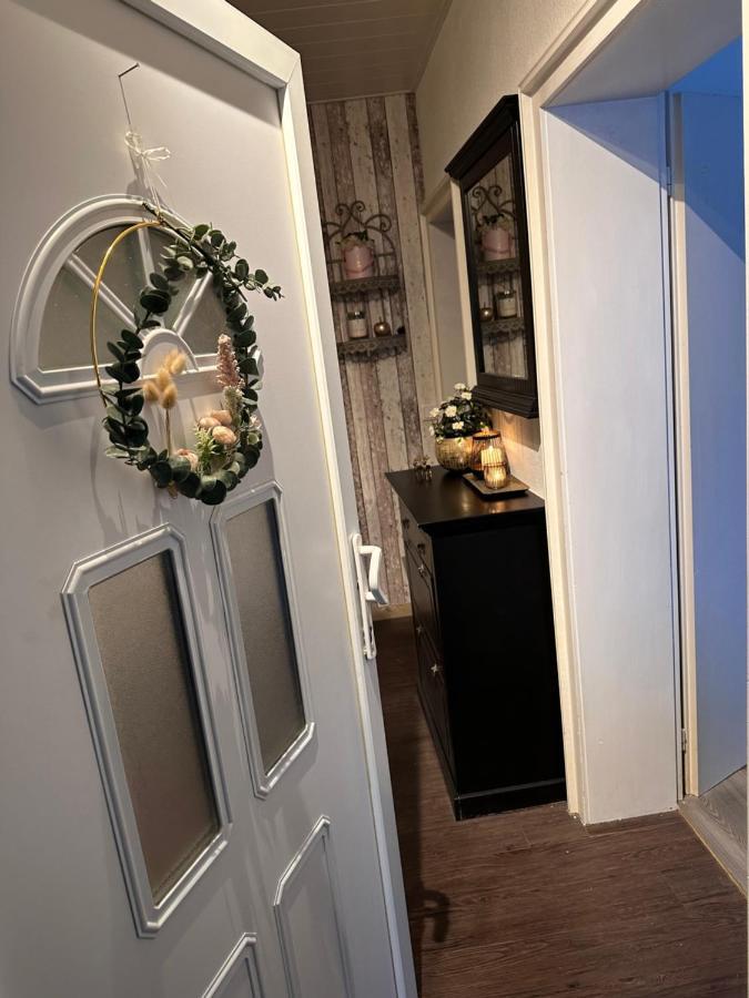 4 Zimmer 11 Personen Wohnung Garten Terrasse Grill 2 Badezimmer Wuppertal Zewnętrze zdjęcie