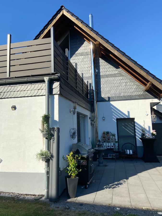4 Zimmer 11 Personen Wohnung Garten Terrasse Grill 2 Badezimmer Wuppertal Zewnętrze zdjęcie