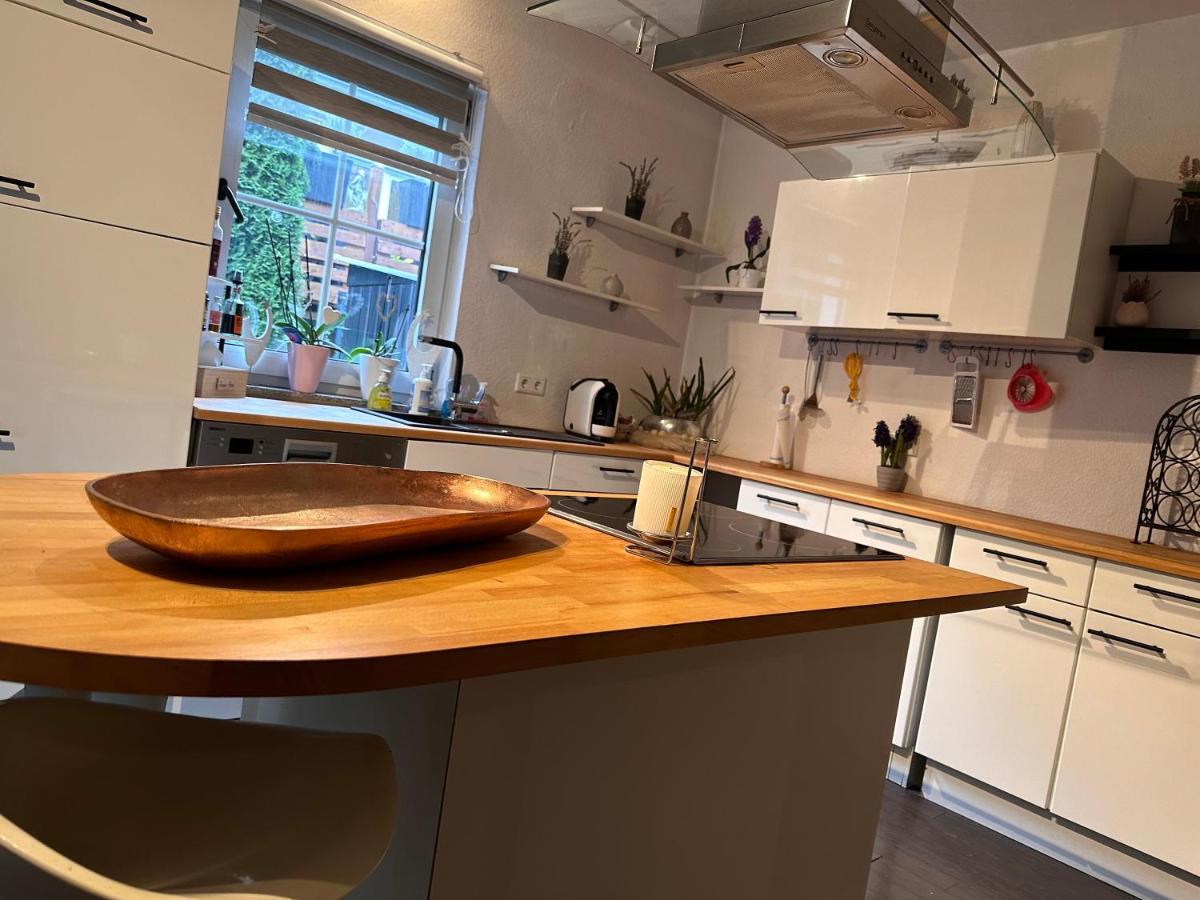 4 Zimmer 11 Personen Wohnung Garten Terrasse Grill 2 Badezimmer Wuppertal Zewnętrze zdjęcie